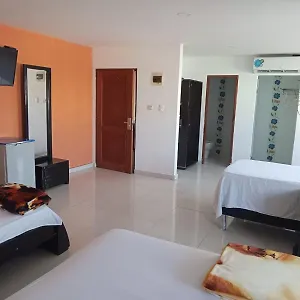 3* Hotel Intersuites