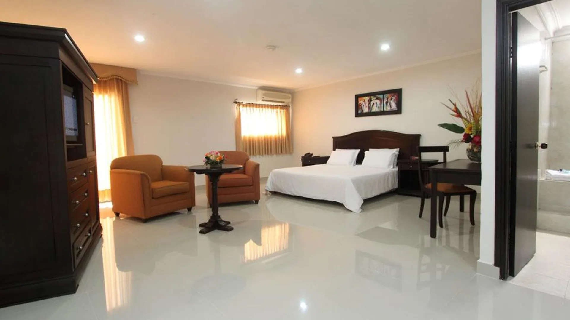 ***  Hotel Puerta De Oro Barranquilla  Colombia